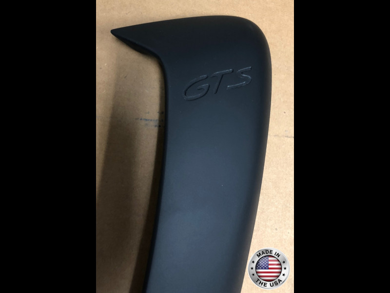 718 Side Vents with GTS Letters